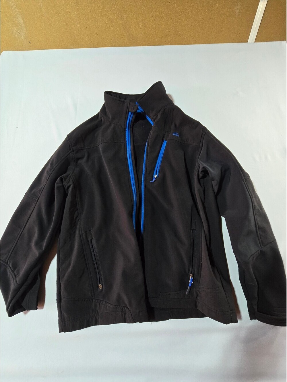 Snozu Men's Black Softshell Jacket Full Zip Blue Accent Size Large